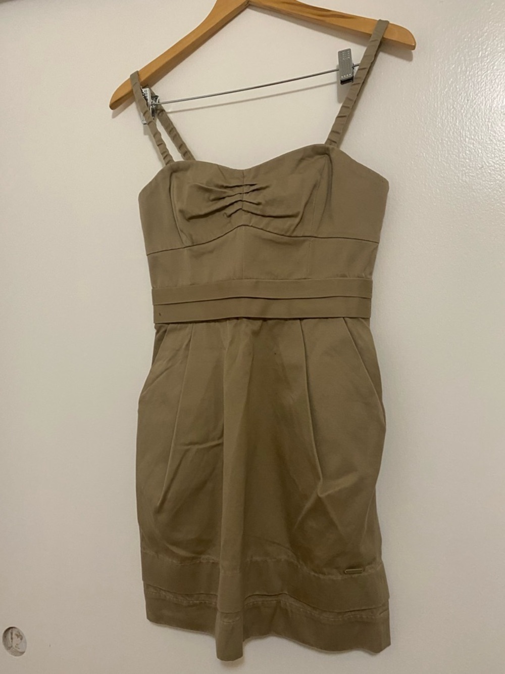 Aritzia Wilfred Olive-Tan Ruched Bust Mini Dress
